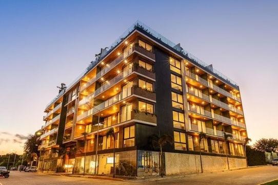 The Shore At 46Th Luxury Condos 신데 델 카르멘 외부 사진